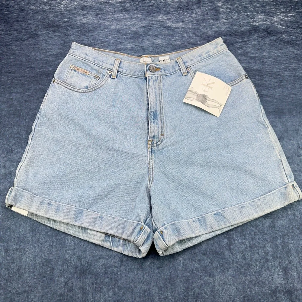 Calvin Klein Jeans Womens Cuff Short Light Indigo Enzyme Wash Size 16 BDXK690
